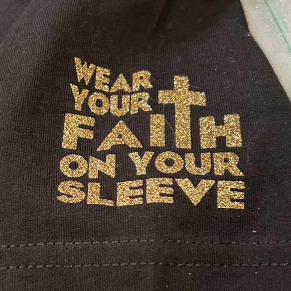 SHE IS STRONG Christian Woman’s Tee shirt size XL - Picture 3 of 3